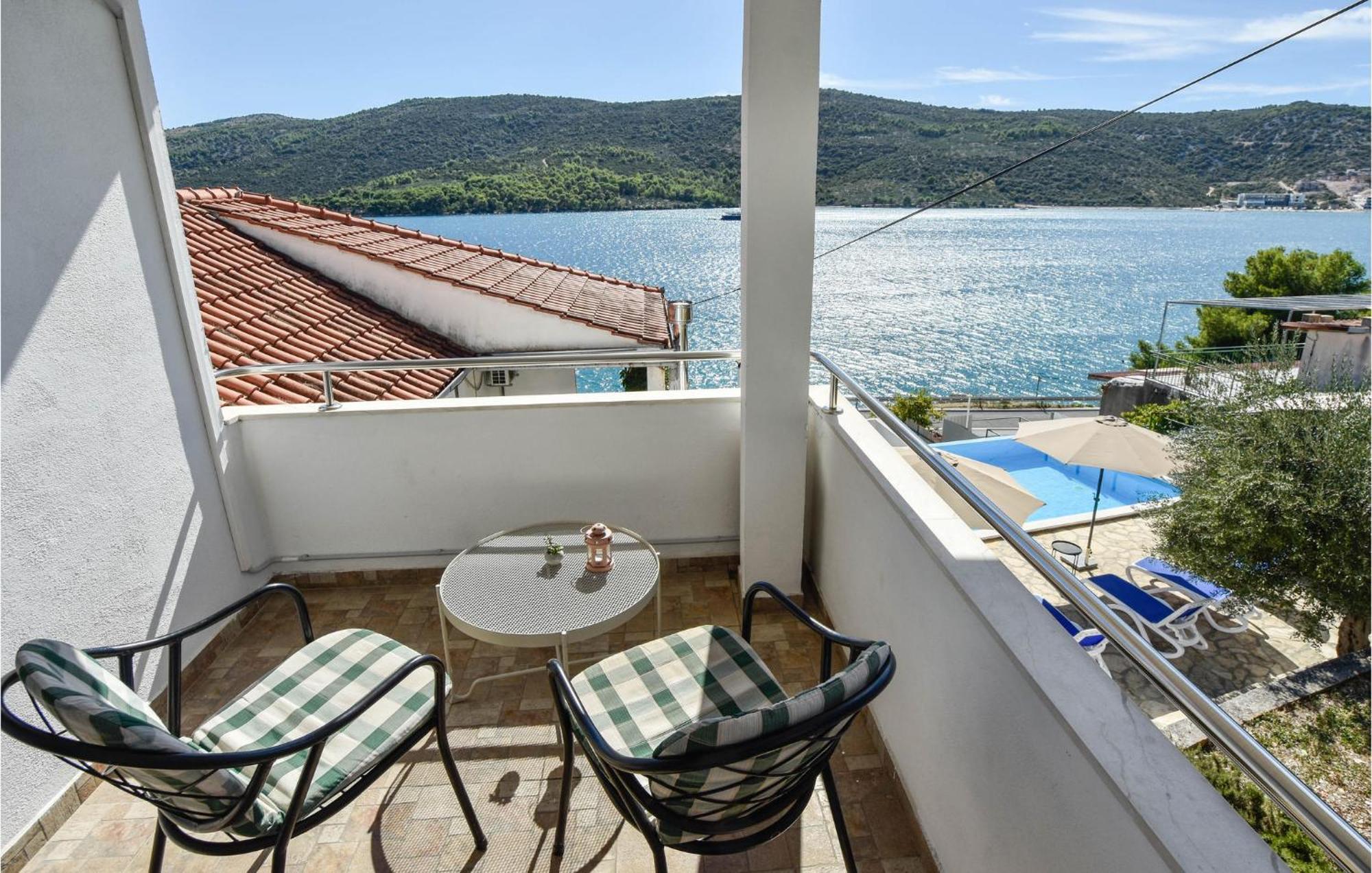 Nice Home In Poljica With House Sea View Marina Ngoại thất bức ảnh